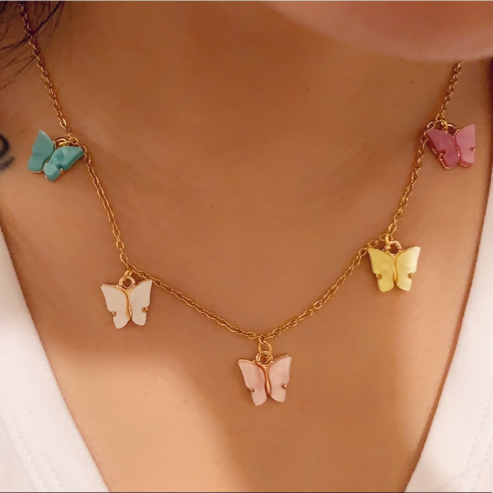 Multi color Butterfly necklace🦋